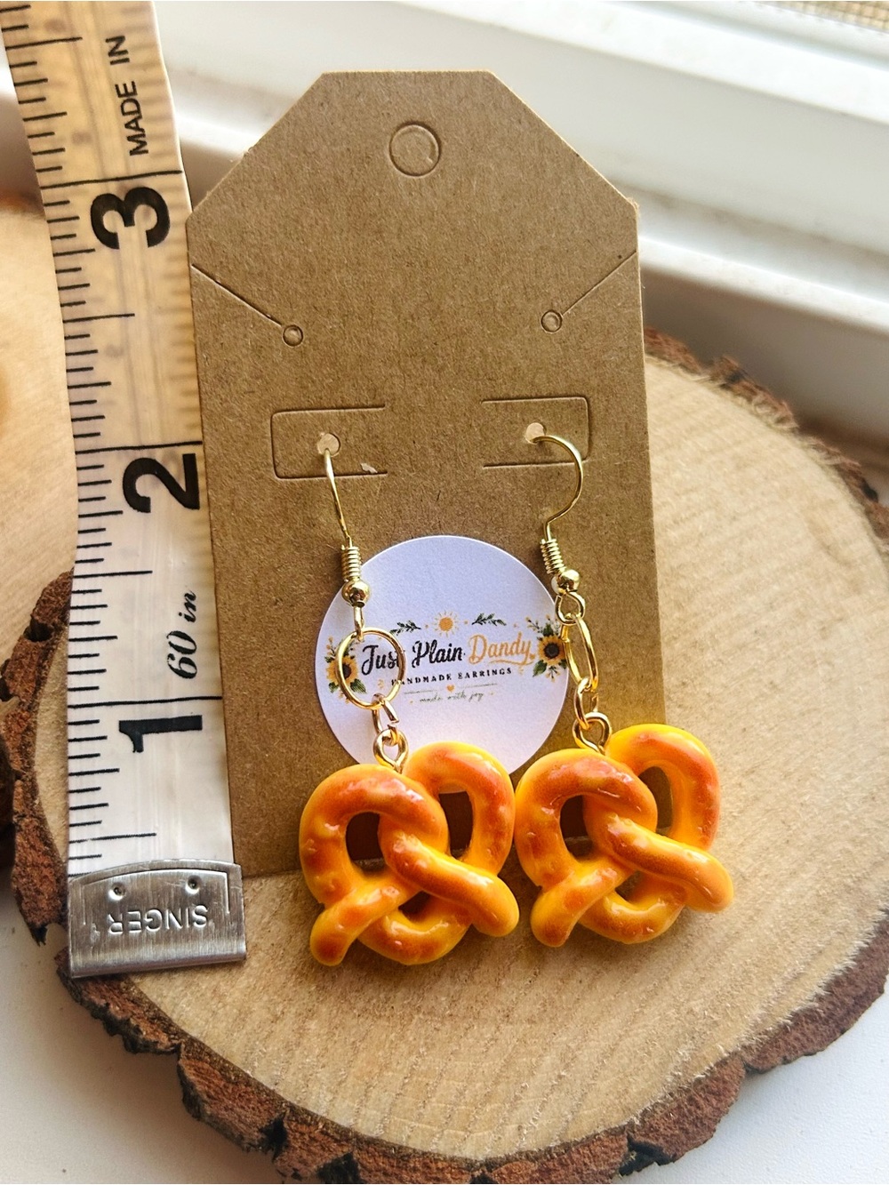 Pretzel Earrings Dangle Earrings | Foodie Jewelry | Oktoberfest Gift - Picture 3 of 3